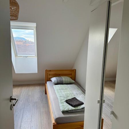 R77 Apartment Downtown - Penthouse Будапеща Екстериор снимка