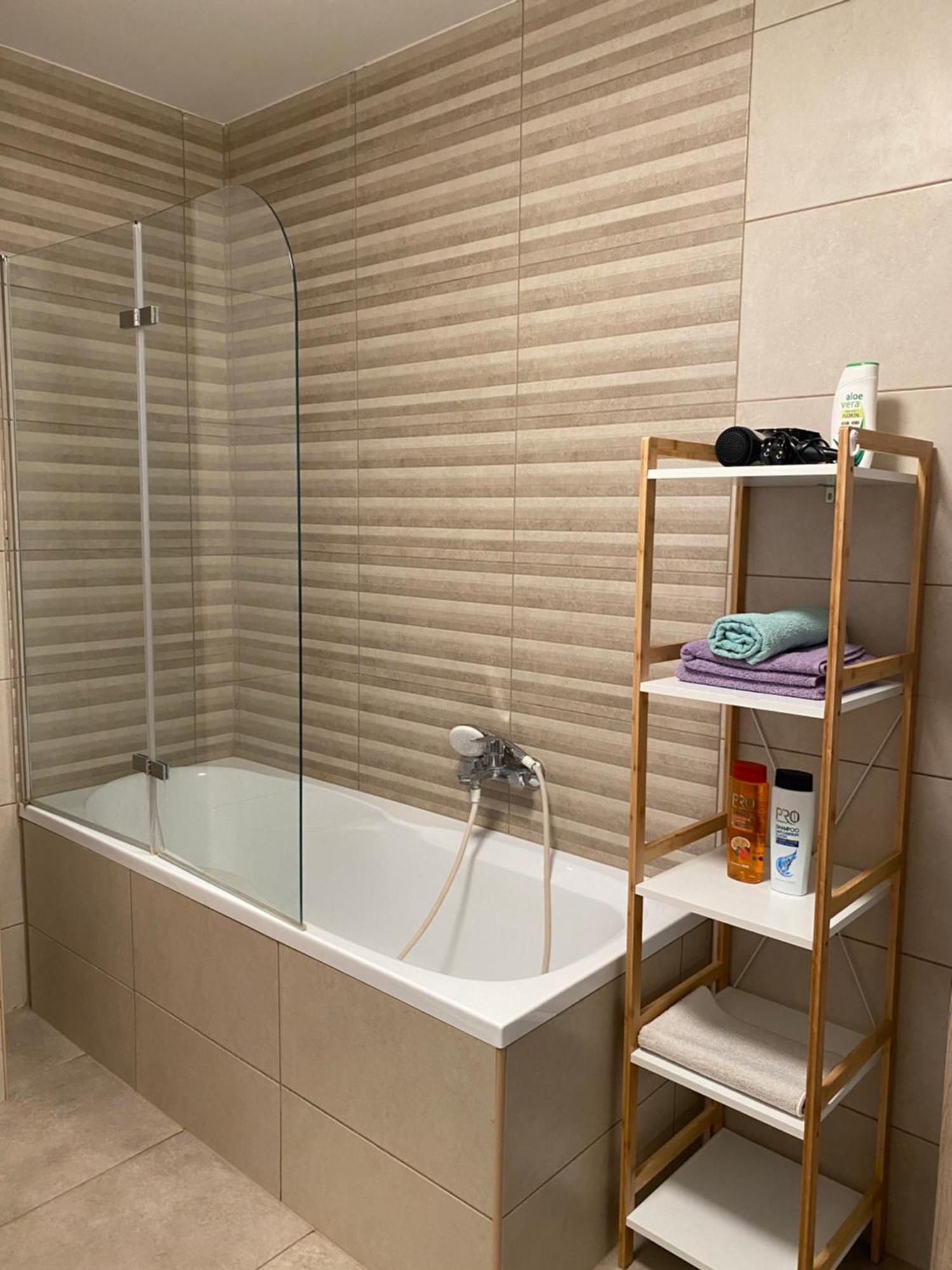 R77 Apartment Downtown - Penthouse Будапеща Екстериор снимка