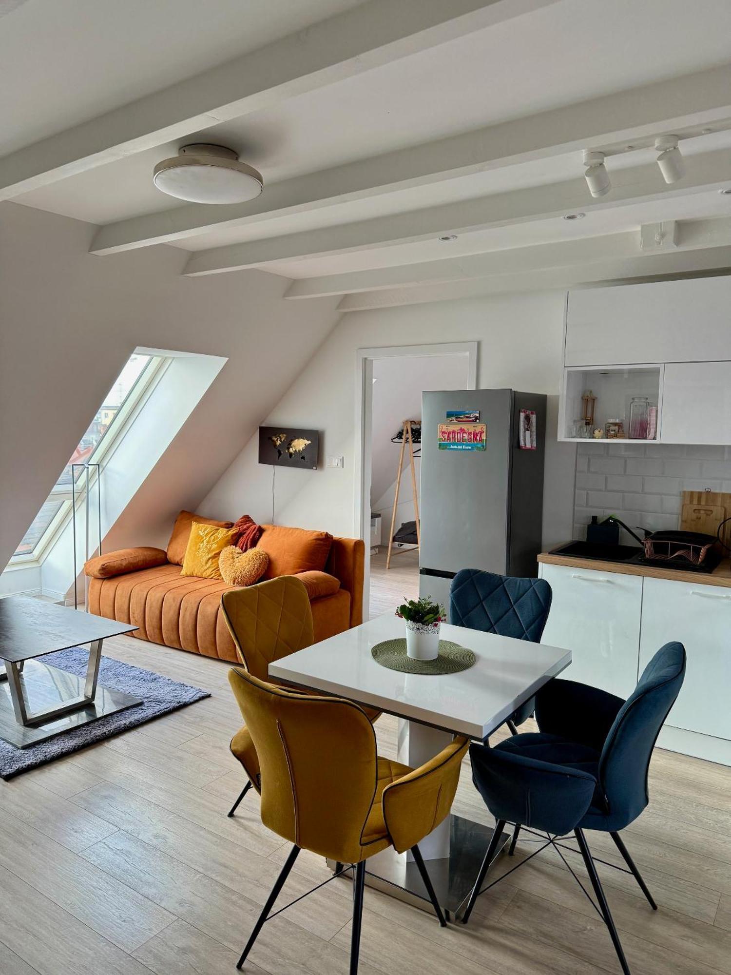 R77 Apartment Downtown - Penthouse Будапеща Екстериор снимка